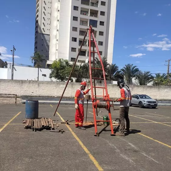 Fundapro - Fundações e Sondagens. Eficiência e confiança, há mais de 10 anos garantindo a segurança e qualidade que seu projeto precisa.