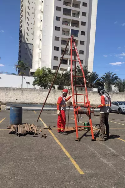 Fundapro - Fundações e Sondagens. Eficiência e confiança, há mais de 10 anos garantindo a segurança e qualidade que seu projeto precisa.
